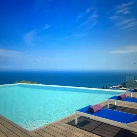 Casa Aigua Seafront *