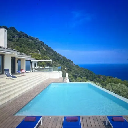 بيت للعطل Casa Aigua Seafront